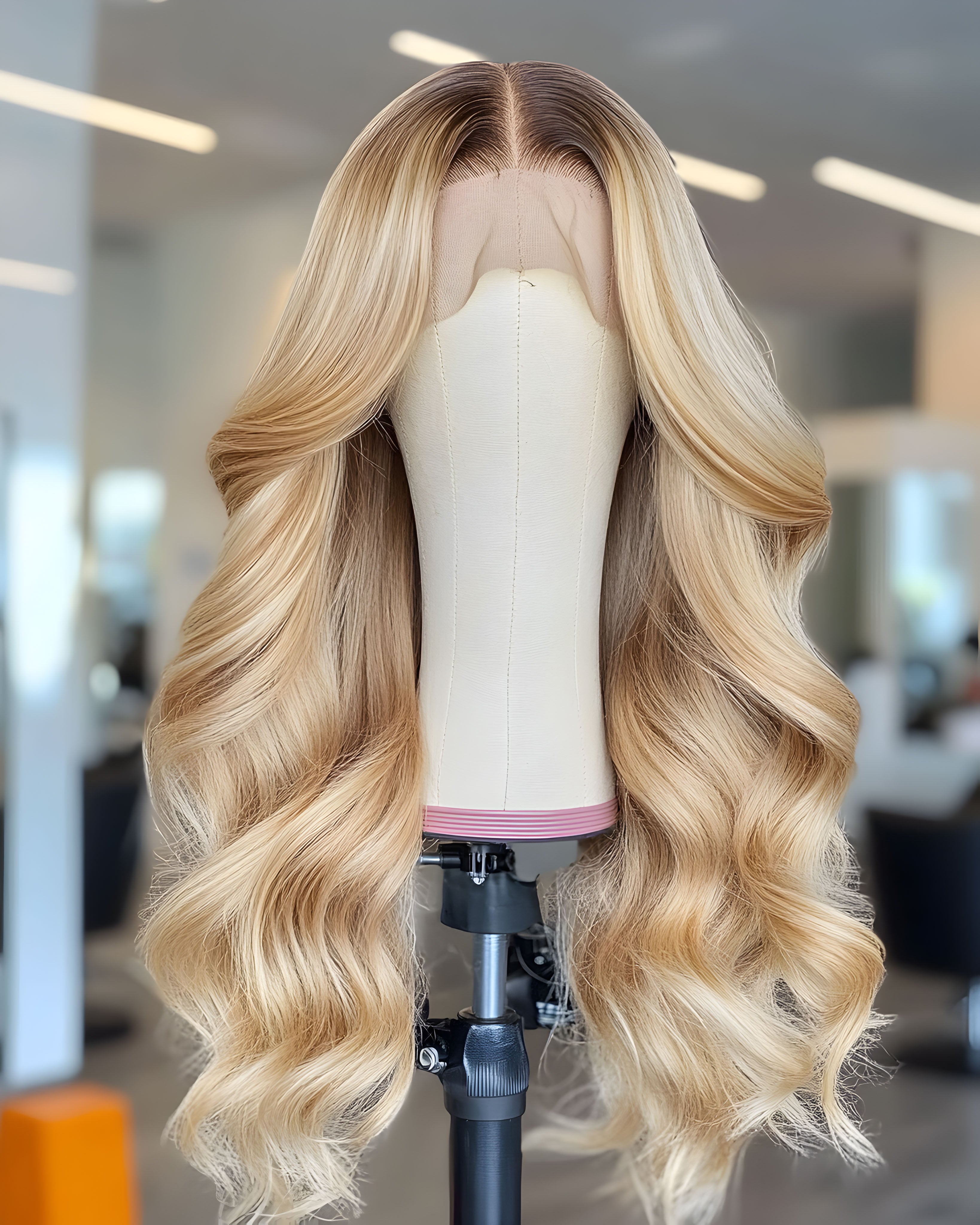 “Front LACE ISADORA”